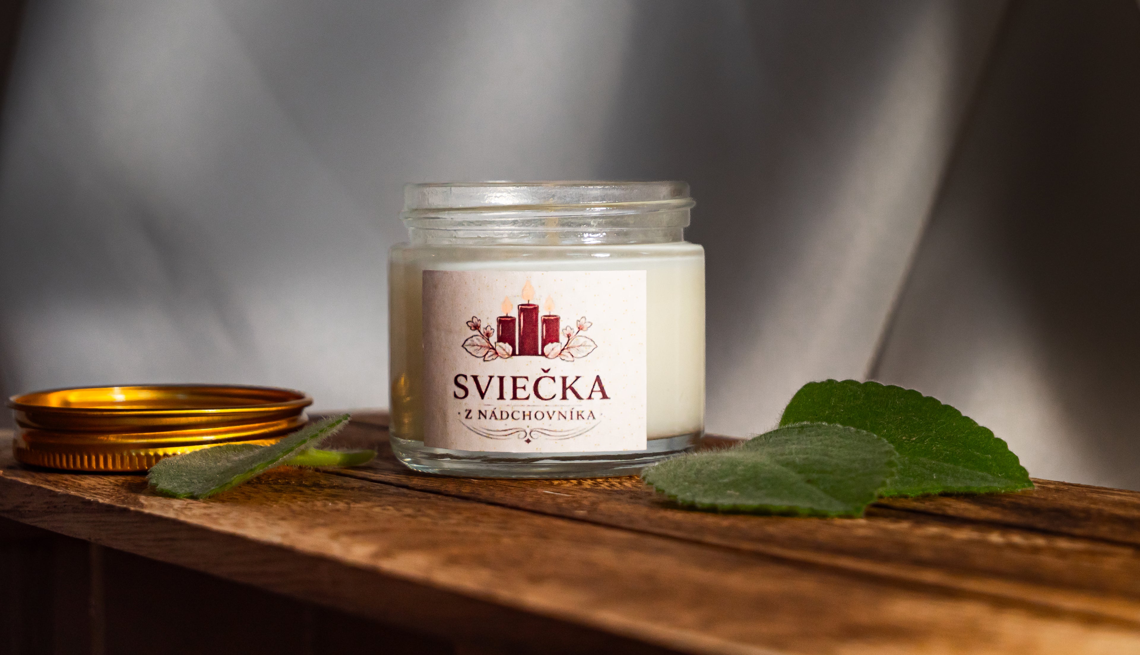 Ručne robená sviečka z nadchovníka